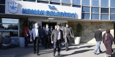 KONAK BELEDİYESİ'DE BİRİNCİ HİZMET BİNASINI KAPATIYOR..