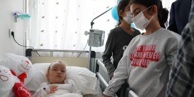 ELİF ANNESİ VE KARDEŞLERİ İLE BULUŞTU..HASTANEDE DUYGU DOLU ANLAR