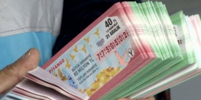 İZMİRLİ TALİHLİ 28 GÜN KALA ORTAYA ÇIKTI..BİLET DOSYANIN ARASINDA KALMIŞ