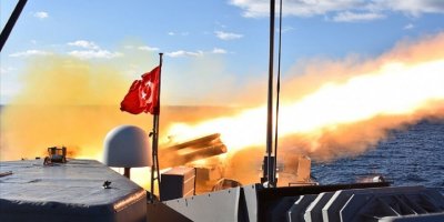 EGE'DE DENİZALTINDAN ROKET ATTIK..SAVUNMA BAKANLIĞI DUYURDU