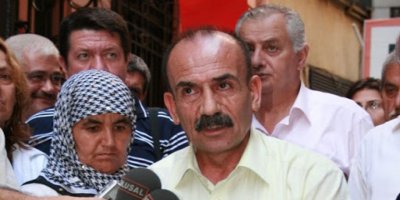 VATAN PARTİSİ VE İZMİR BASINI HAYATİ ÖZCAN İÇİN YASTA..PARTİ AÇIKLAMA YAPTI