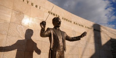 AHMED ADNAN SAYGUN İZMİR'DE ANILIYOR..CANLI YAYINLANACAK..