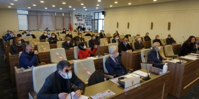 KEMALPAŞA BELEDİYESİ ESNAFA 'KİRA ALMAYACAĞIM' DEDİ