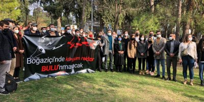 CHP İZMİR GENÇLİK’TEN KAYYUM REKTÖR ÇIKIŞI