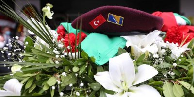 ESKİ KARŞIYAKA BELEDİYE BAŞKANI BAYSAK SON YOLCULUĞUNA UĞURLANDI