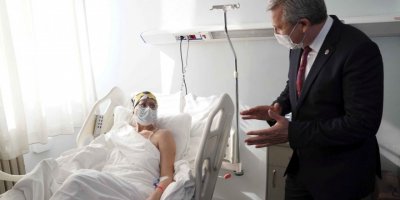 16 SAAT SONRA KURTARILDI..BİR AYAĞINI KAYBETTİ..SON DEPREMZEDE TABURCU OLDU