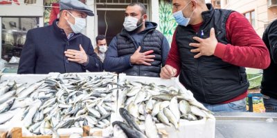 TUNÇ SOYER DİKİLİ, BERGAMA VE KINIK'I ZİYARET EDECEK