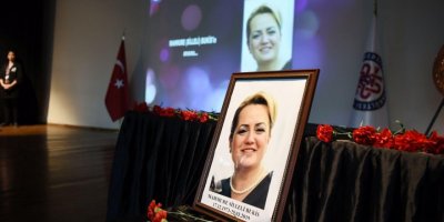 GÖREVİ BAŞINDA ÖLDÜ...EGE ÜNİVERSİTESİ YASTA...