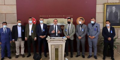 İZMİRLİ SERVİS ŞOFÖRLERİ TBMM'DE TUNÇ SOYER'İ ŞİKAYET ETTİ