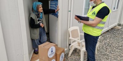 İZMİR BÜYÜKŞEHİR KARABURUN'DA DEPREMZEDELERE YARDIM EDECEK