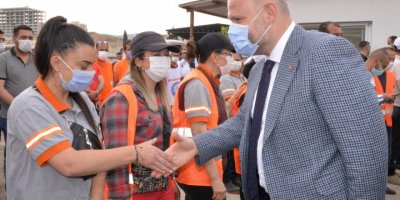 MENEMEN BELEDİYESİ'NDE 1 MAYIS KUTLAMASI