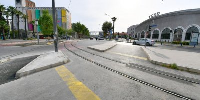 İZMİR BÜYÜKŞEHİR:'TRAFİĞİ RAHATLATMAK İÇİN 7 BÖLGEDE SİHİRLİ DOKUNUŞLAR YAPIYORUZ'