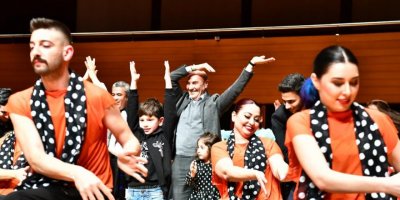 TUNÇ SOYER:'İZMİR ENGELSİZ KENT HALİNE GELİYOR'