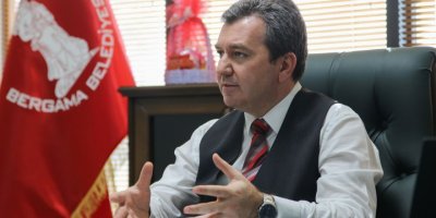 BERGAMA'DA 'MİLLET BAHÇESİ' KRİZİ..BÜYÜKŞEHİR SON GÜN İTİRAZ ETTİ