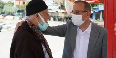 AK PARTİ İZMİR İL BAŞKANI SÜREKLİ:'KARABURUN'U BİZ SIRTLANIYORUZ, ONLAR İHMAL EDİYOR'