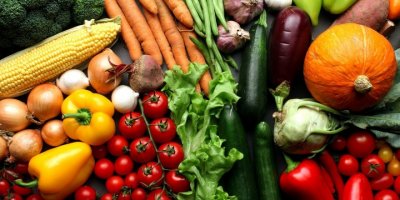 EGE'DEN YAŞ MEYVE SEBZE İHRACATI 3 YILDA 1 MİLYAR DOLARI AŞTI