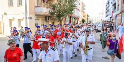 SEFERİHİSAR BELEDİYESİ BANDO FESTİVALİ BAŞLATTI