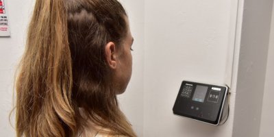 BORNOVA'NIN YENİ BAŞKANI 'ÖNCE İNSAN'DEDİ O UYGULAMAYI KALDIRDI..