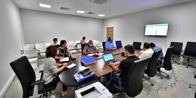 İZMİR'DE BİR İHALE DAHA..25 FİRMA BİRDEN YARIŞTI