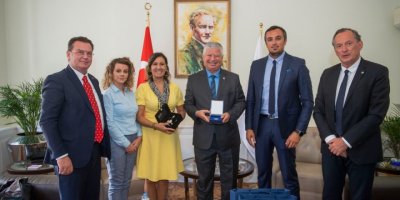 İZMİR BÜYÜKŞEHİR BELEDİYESİ BOSNA HERSEK HEYETİNİ AĞIRLADI