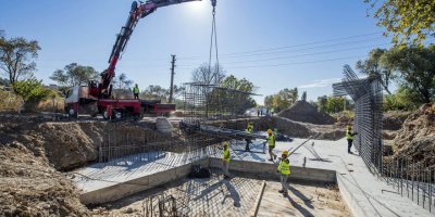 İZMİR BÜYÜKŞEHİR:'İLÇE YOLLARINA 240 MİLYON LİRALIK YATIRIM YAPIYORUZ'