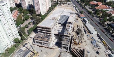 İZMİR BÜYÜKŞEHİR BELEDİYESİ:'OPERA BİNASI'NIN YÜZDE 45'İ TAMAMLANDI'