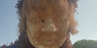 İZMİR AK PARTİ'DEN TUNÇ SOYER'E HEYKEL TEPKİSİ...DİKMEKLE İŞ BİTMİYOR