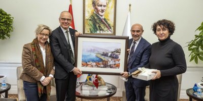 İSVEÇ BÜYÜKELÇİSİ SOYER'İ ZİYARET ETTİ