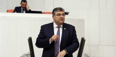 CHP'Lİ SINDIR:'OKULLARDA EN AZ BİR GÜVENLİKÇİ BULUNDURULMALI'