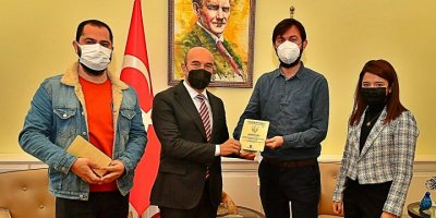 İZMİR BÜYÜKŞEHİR'E ŞEHİR PLANCILARI ODASI'NDAN ÖDÜL