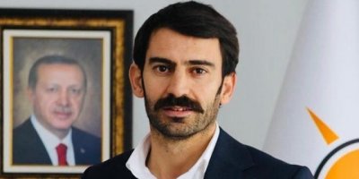 AK PARTİLİ KİŞİLİ'DEN SOYER'E: 'SIKIŞAN PAÇASINI KURTARMA PEŞİNDE'