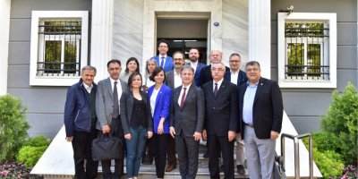 BORNOVA BELEDİYESİ MESLEK ODALARIYLA UYUMLU ÇALIŞACAK