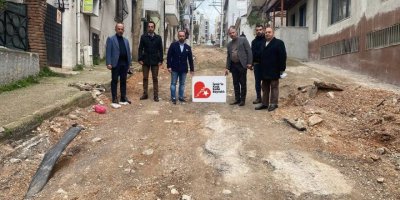 BAYRAKLI BELEDİYE BAŞKANI SANDAL'A AK PARTİ'DEN LOGOLU GÖNDERME