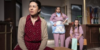 MOR ŞALVAR İZMİR'DE SEYİRCİYLE BULUŞUYOR