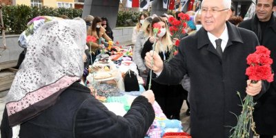 KARABAĞLAR'DA 'KADIN EMEĞİ' KERMESİ