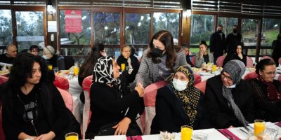 BALÇOVA'DA KALPLERİ ISITAN BULUŞMA