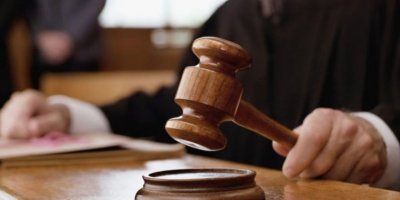 İZMİR İŞ ADAMLARI DERNEĞİ ESKİ GENEL SEKRETERİ FETÖ'CÜ 211 KİŞİNİN İSMİNİ VERDİ..BERAAT ETTİ