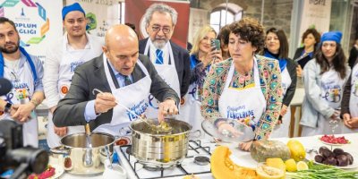 TUNÇ SOYER MUTFAĞA GİRDİ...SAĞLIKLI BESLENİN...