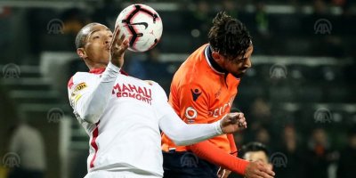 GÖZ-GÖZ'ÜN İSTANBUL'DA LİDER AVI.. GÖZTEPE TARİH YAZDI...İŞTE DETAYLAR