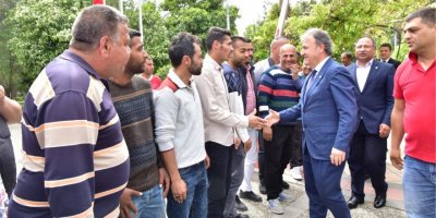 BORNOVA BELEDİYE BAŞKANI İDUĞ'A ROMAN DESTEĞİ