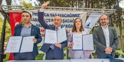 BELEDİYEDE ÇALIŞMAK VARMIŞ... İZMİR BÜYÜKŞEHİR'DE İMZALAR ATILDI