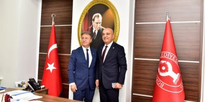 CHP İZMİR MİLLETVEKİLLERİ MAHİR POLAT VE KANİ BEKO'DAN  BAŞKAN İDUĞ'A ZİYARET