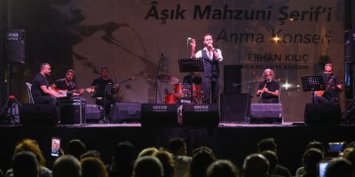 AŞIK MAHZUNİ BUCA'DA TÜRKÜLERLE ANILDI