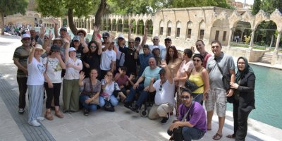 BALÇOVA ENGELLERİ SEVGİ İLE AŞIYOR