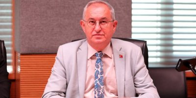 CHP'Lİ SERTEL:' TÜRK ŞEKER ÇAYA ATILAN ŞEKER GİBİ ERİYOR'