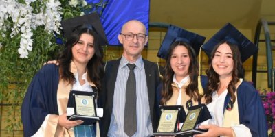 İZMİR SAİNT-JOSEPH FRANSIZ LİSESİ'NDE MEZUNİYET ZAMANI