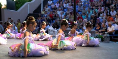 ALİAĞA'DA ASEV ÖĞRENCİLERİNDEN MUHTEŞEM FİNAL