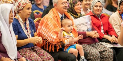 KILIÇDAROĞLU ÖDEMİŞ'TE ÇİFTÇİLERLE BULUŞTU