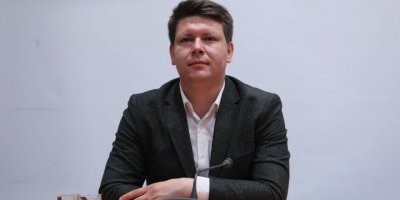 AK PARTİ GENÇLİK KOLLARI BAŞKANI TASLAK'TAN MEVKİDAŞINA TEPKİ