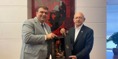 SEFERİHİSAR KILIÇDAROĞLU'NU ZİYARET ETTİ